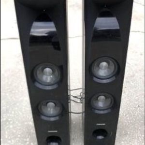 Samsung TW-J5500 Bluetooth speakers